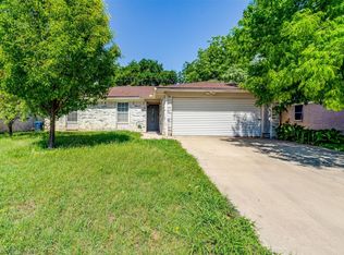 2908 Raton Dr, Fort Worth, TX 76116
