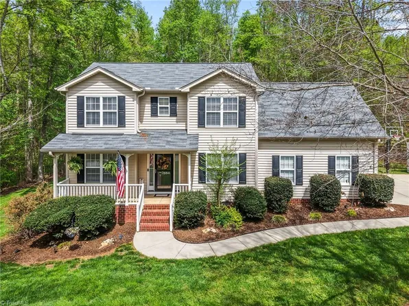 7884 Springdale Meadow Dr, Stokesdale, NC 27357