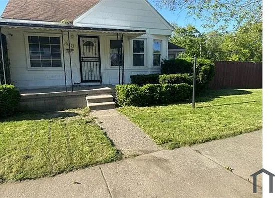 14493 Kilbourne St — Photo 3