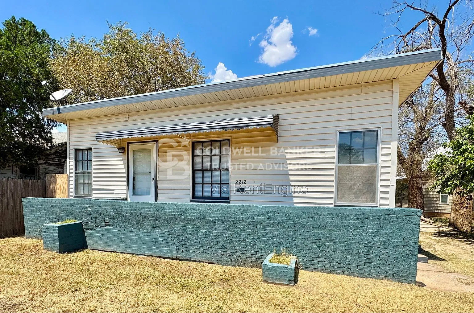 2 bed, 1.0 bath, 1440 sqft, $1,800 — Photo 1