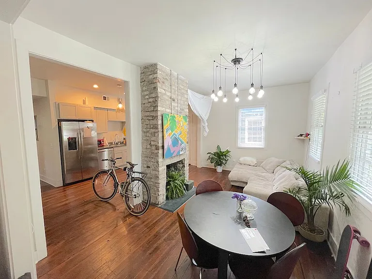 612 E Henry St — Photo 2