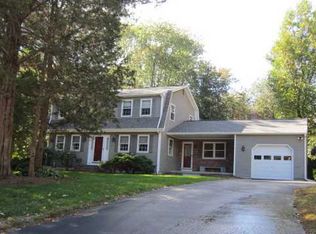 67 Carrie Ann Dr, Cranston, RI 02921