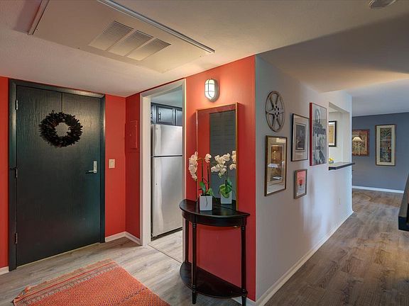 5th image of 325 S Yellowstone Dr APT 130