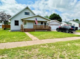 1855 Hewitt St, Ishpeming, MI 49849