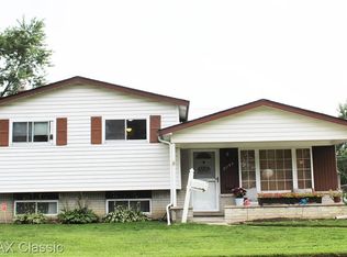 31165 Avondale St, Westland, MI 48186