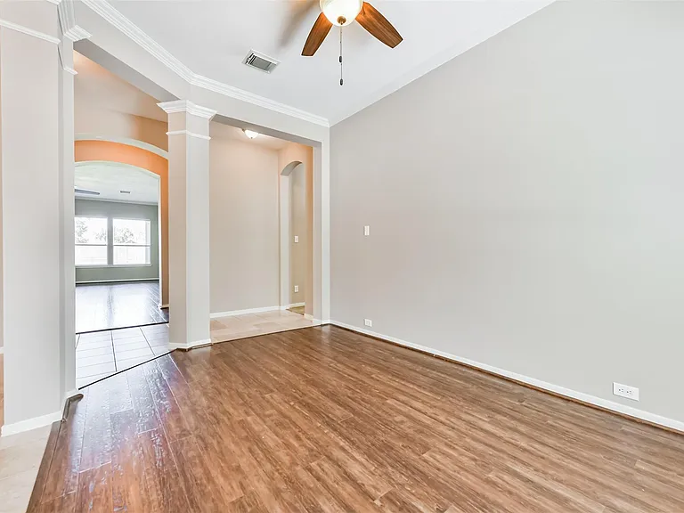 13719 Rolling River Ln — Photo 16