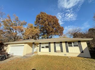 432 S Forest Ct, Springfield, MO 65806