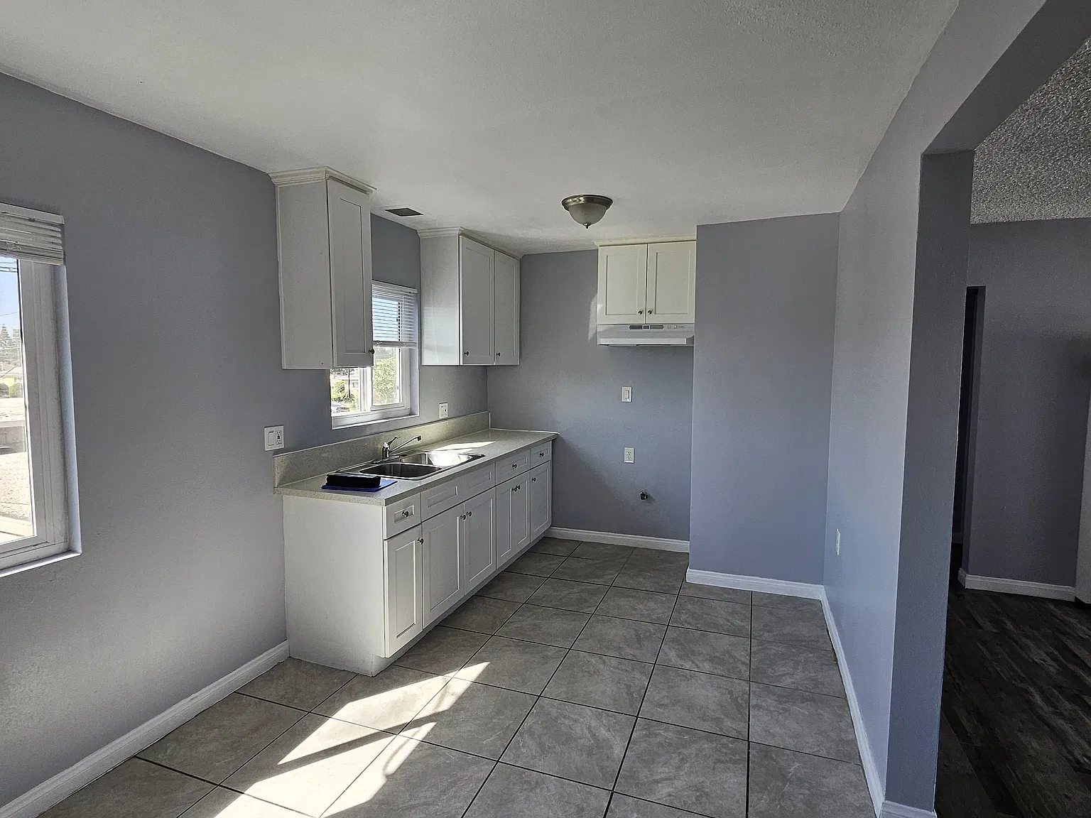1 bed, 995 sqft, $1,795 — Photo 1