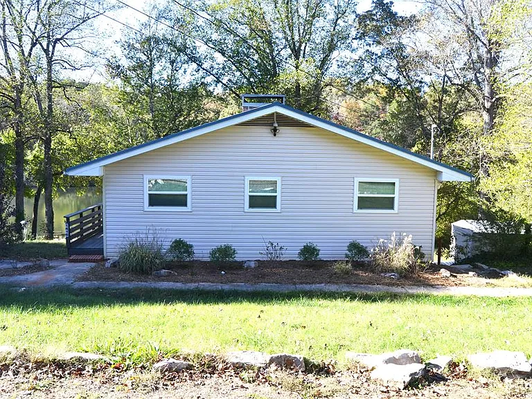 1416 Lake Emory Rd — Photo 4