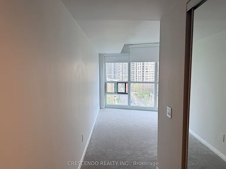30 Harrison Garden Blvd #902 — Photo 27