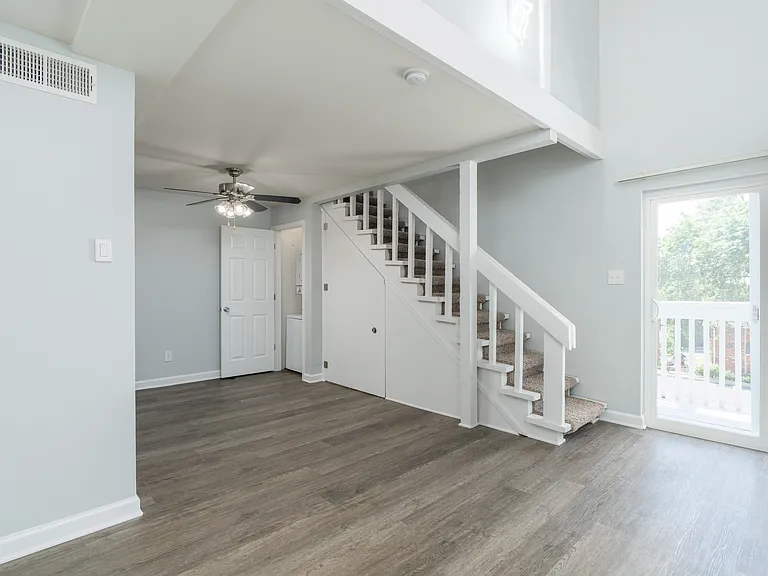 Sapphire - One Bedroom Loft