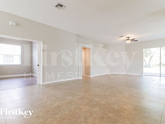 4th image of 26477 Feathersound Dr
