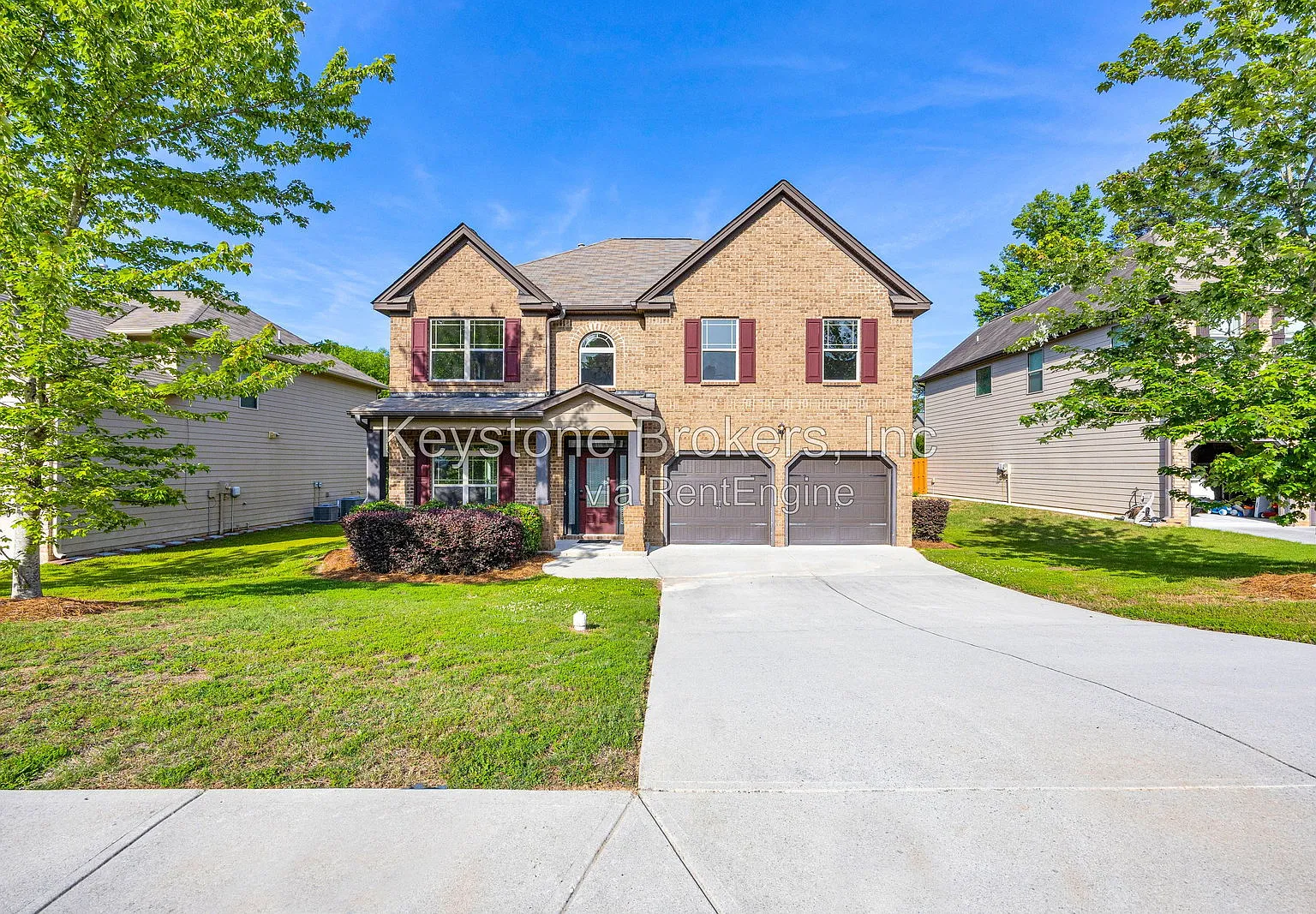 4 bed, 2.5 bath, 2546 sqft, $2,225 — Photo 1