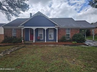 10155 Riggan Dr, Olive Branch, MS 38654