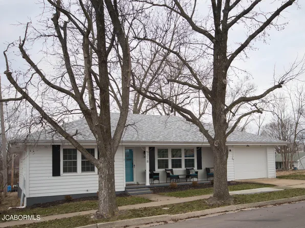 5218 McDavitt St, Russellville, MO 65074
