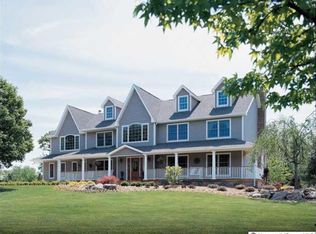 7 Chestnut Dr, Colts Neck, NJ 07722