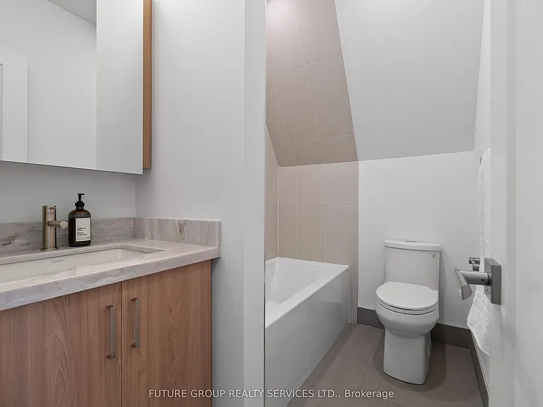 34 Poplar Ave #4 — Photo 30