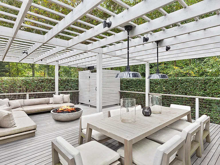 36 Bonac Wood Ln — Photo 12