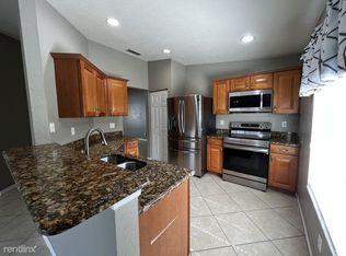 2127 SW Newport Isles Blvd #P, Pt Saint Lucie, FL 34953