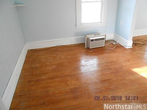 5th image of 3830 Sheridan Ave N