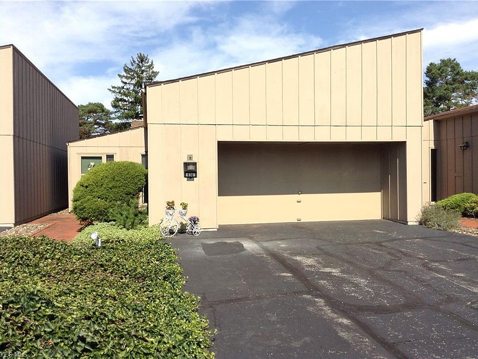 1st image of 636 Tampico Ct