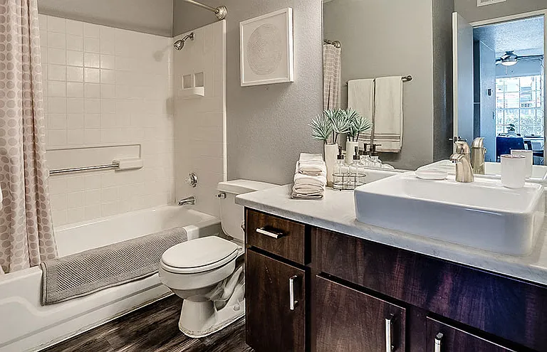 Bella Solara Apartment Homes — Photo 16