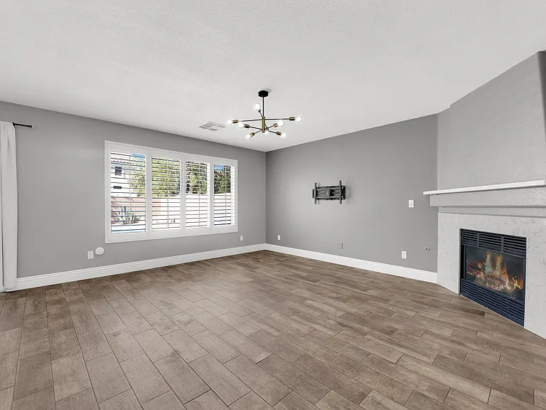 1913 Empoli Ct — Photo 13
