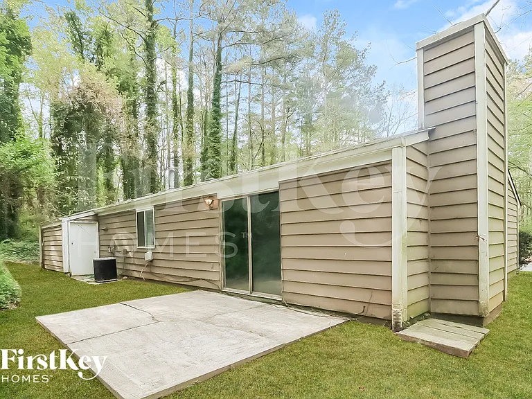 4788 N Cir — Photo 18
