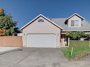34353 NE Sunset Loop, Scappoose, OR 97056