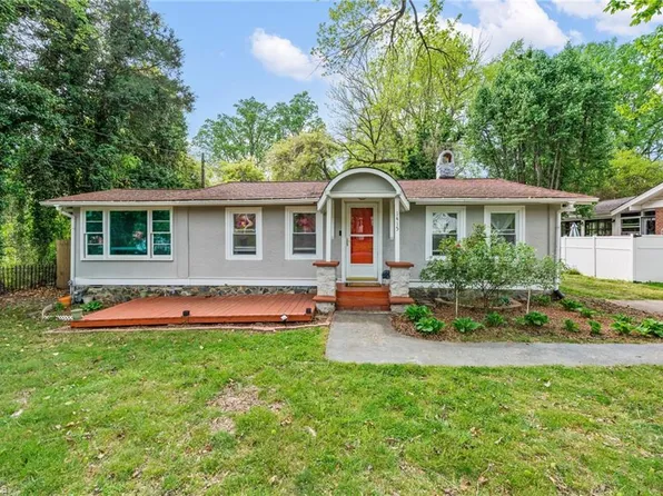 1415 Wiltshire St, High Point, NC 27265