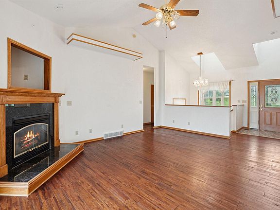 3rd image of 805 McKinley Ave