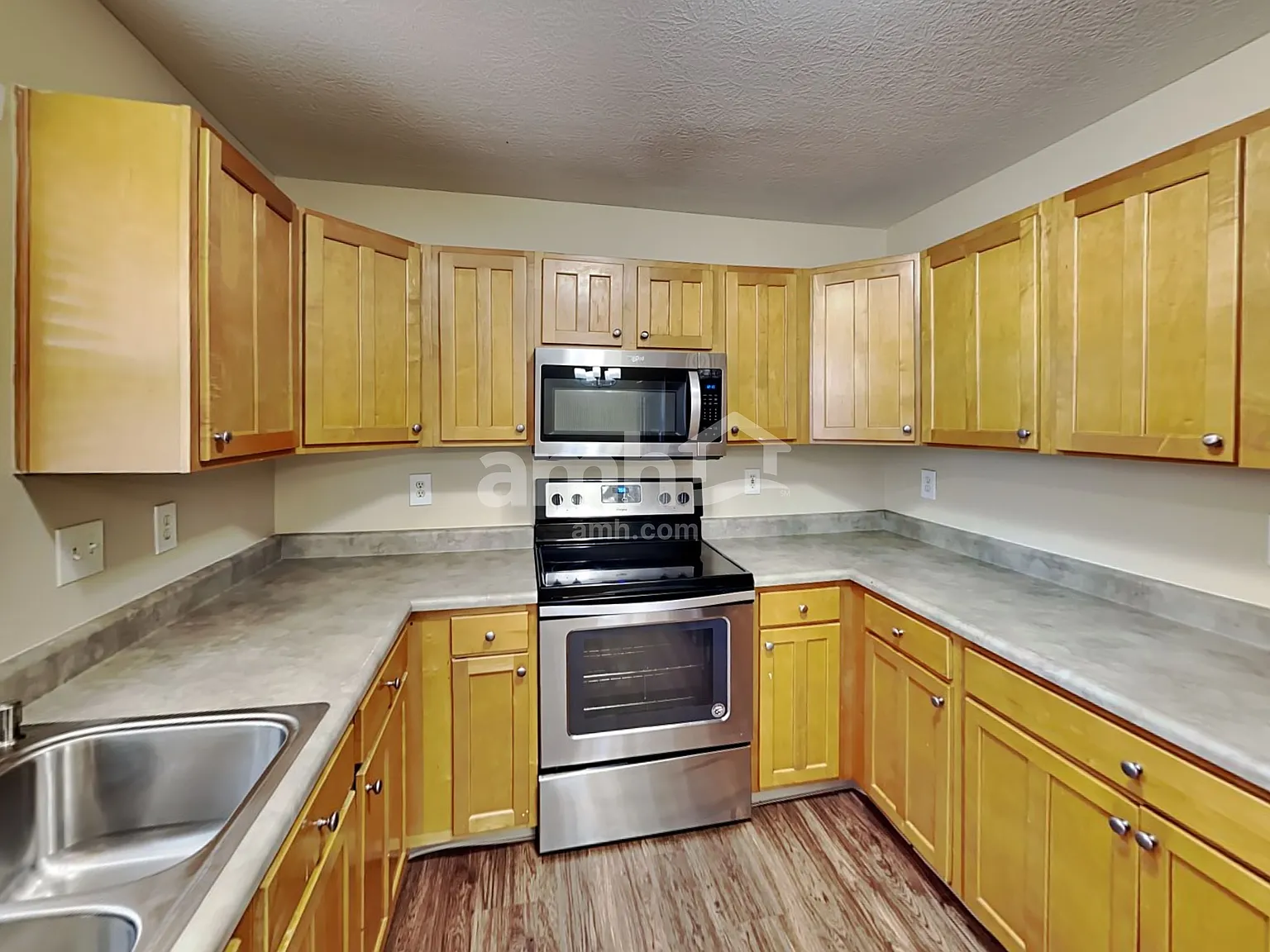 4 bed, 3.5 bath, 2529 sqft, $2,875 — Photo 3