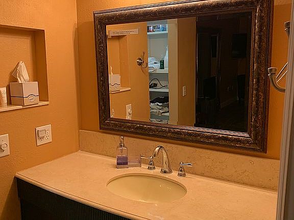 3rd image of 642 Fort Smith Blvd