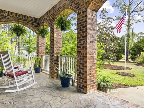 3rd image of 231 Berryknoll Drive NW