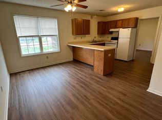 101 Fox Creek Rd APT C, Rolla, MO 65401