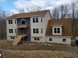12505 High Meadow Dr, East Stroudsburg, PA 18302