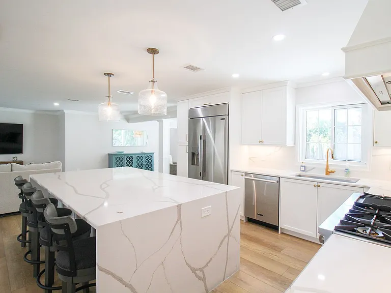 691 Russell St — Photo 28