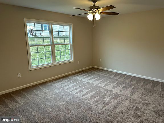 5th image of 547 Great Oak Ct