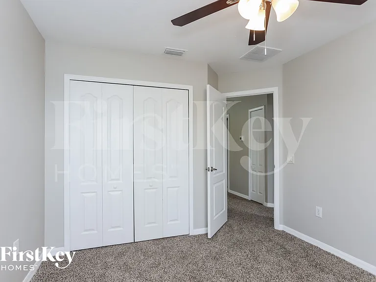811 15th St NE — Photo 10