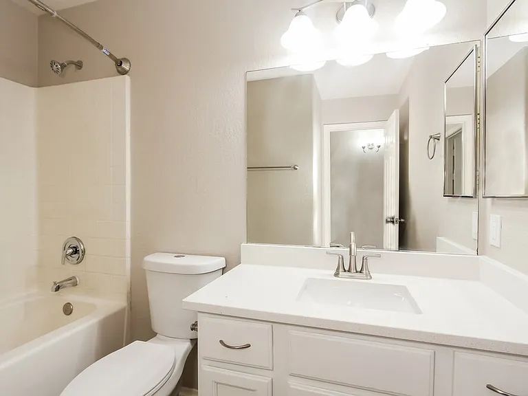 6586 W Blythe Pl — Photo 14