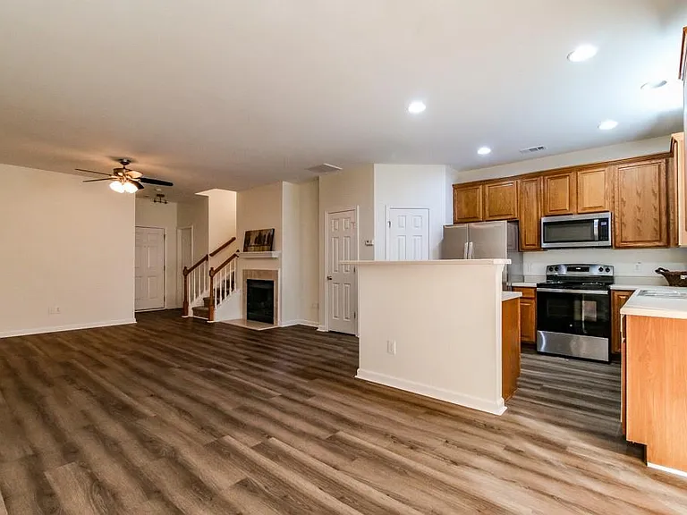 508 Rendezvous Rd — Photo 5