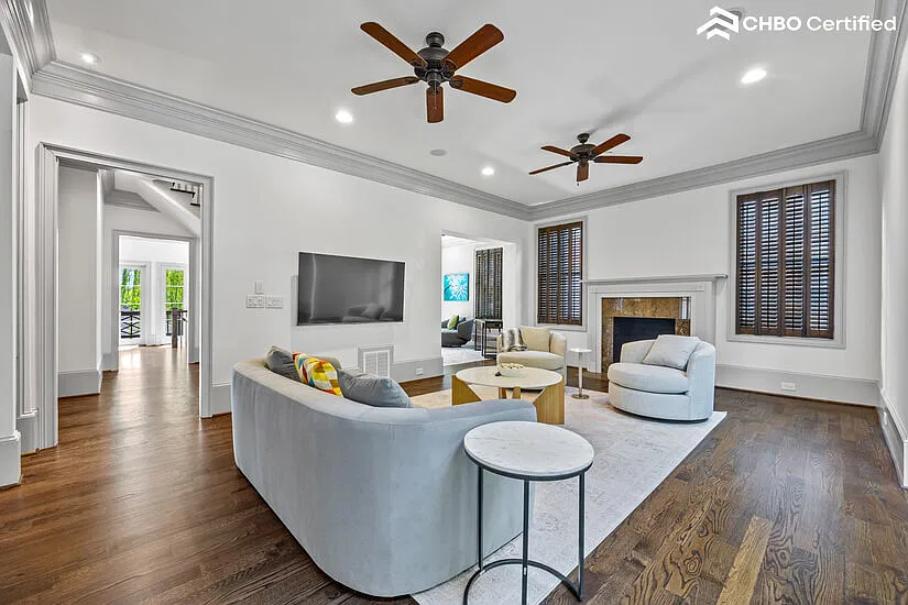 Luxury Executive Home in Midtown Atlanta — Photo 2