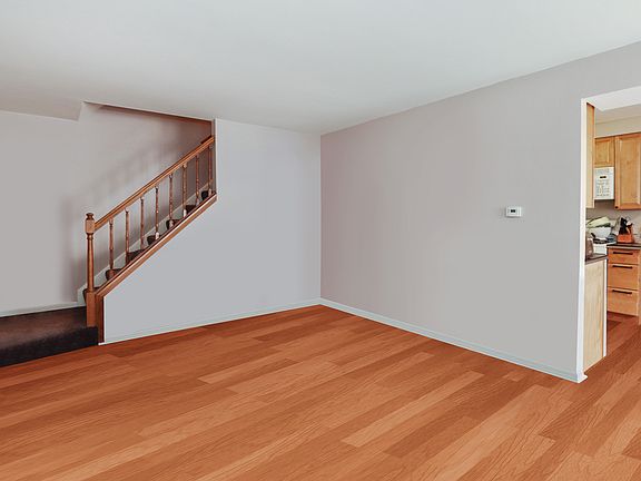 4th image of 25 Tanwood Ln