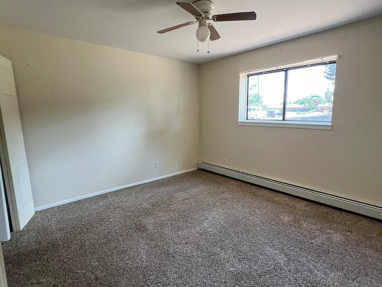 1633 Gaylord Ave #7 — Photo 7