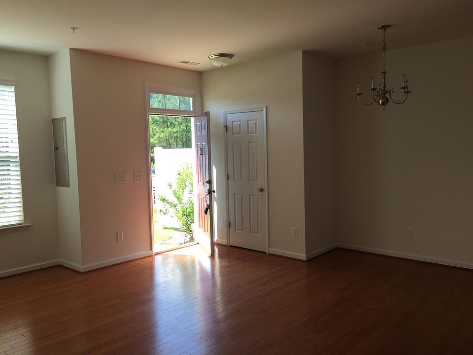 2nd image of 11101 Gwynn Oaks Dr Unit 110