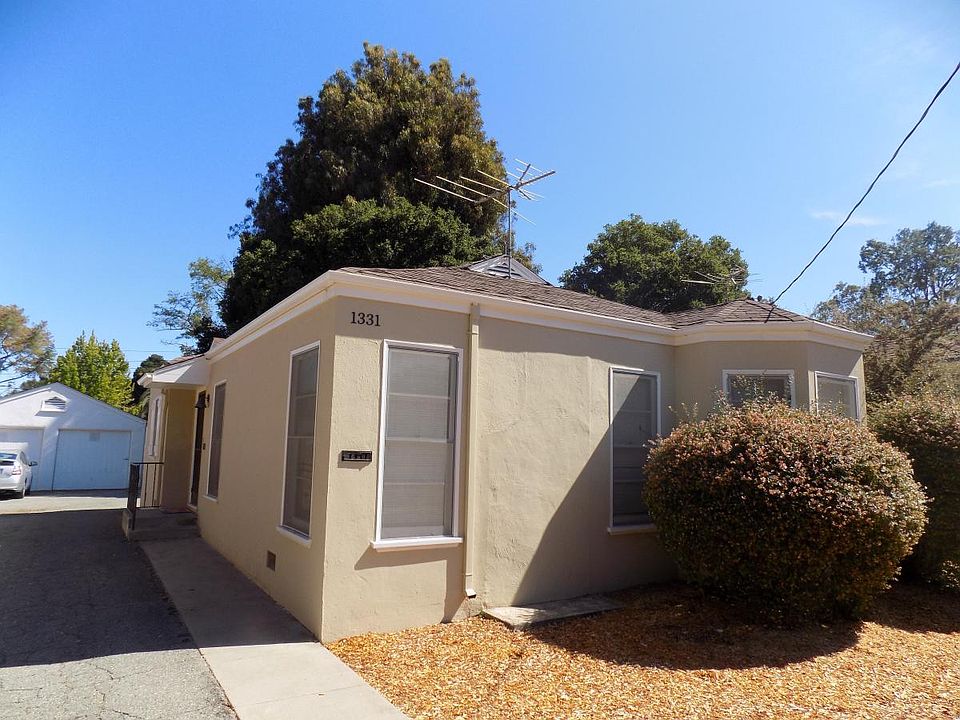 1st image of 1331 Stanford Ave