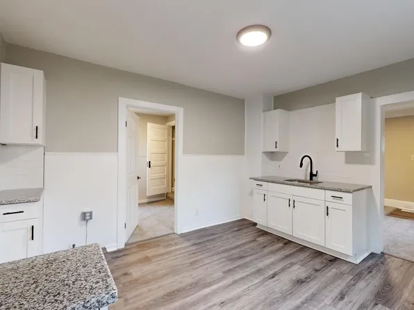 13701 Kirton Ave, Cleveland, OH 44135