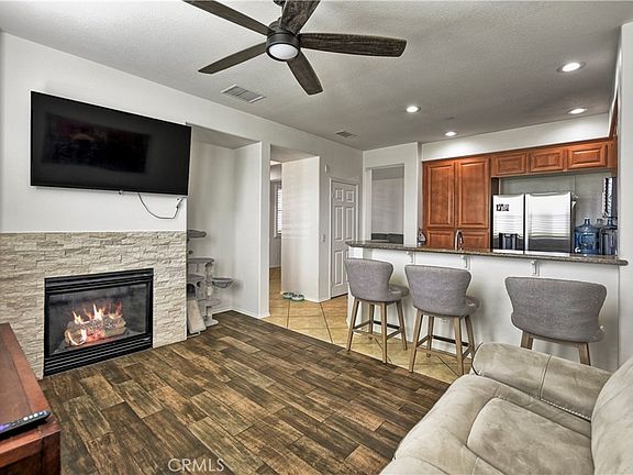 4th image of 3894 Polk St