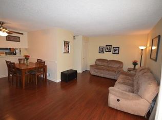 206 Larkspur Ln, Jackson, NJ