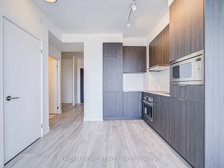 7 Golden Lion Hts #N1602 — Photo 10